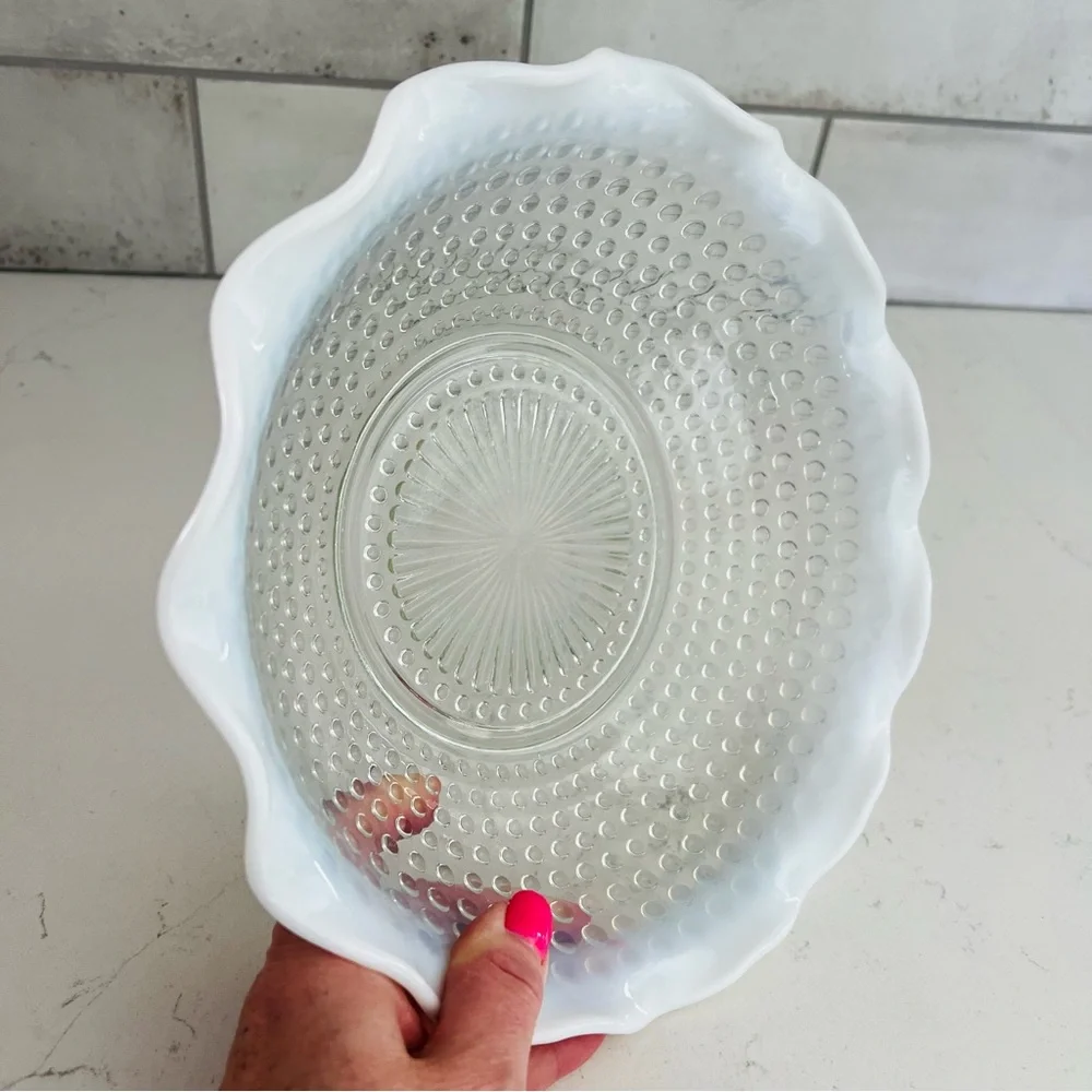 ANCHOR HOCKING Vintage 40s Opalescent Moonstone 9-1/2” Crimped Edge Bowl